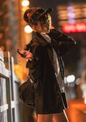 老男人与年轻女人性服务_HD免费在线播放